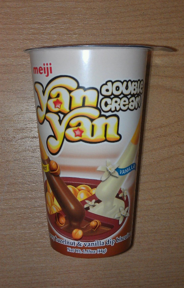 Meiji Yan Yan (double cream) Hazelnut and Vanilla Dips